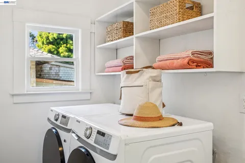 $1,195,000 | 2221 Roosevelt Avenue, Berkeley, CA 94703