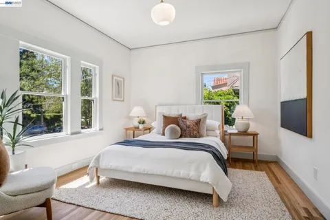 $1,195,000 | 2221 Roosevelt Avenue, Berkeley, CA 94703