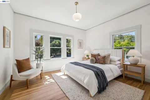$1,195,000 | 2221 Roosevelt Avenue, Berkeley, CA 94703