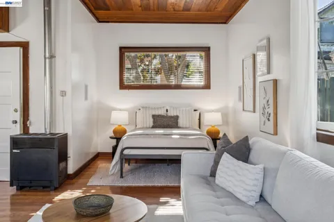 $1,195,000 | 2221 Roosevelt Avenue, Berkeley, CA 94703