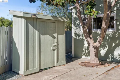 $1,195,000 | 2221 Roosevelt Avenue, Berkeley, CA 94703