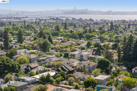 $1,195,000 | 2221 Roosevelt Avenue, Berkeley, CA 94703
