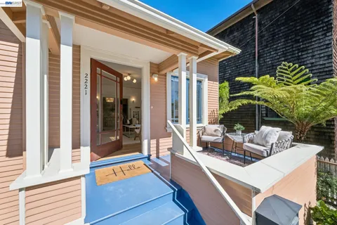 $1,195,000 | 2221 Roosevelt Avenue, Berkeley, CA 94703