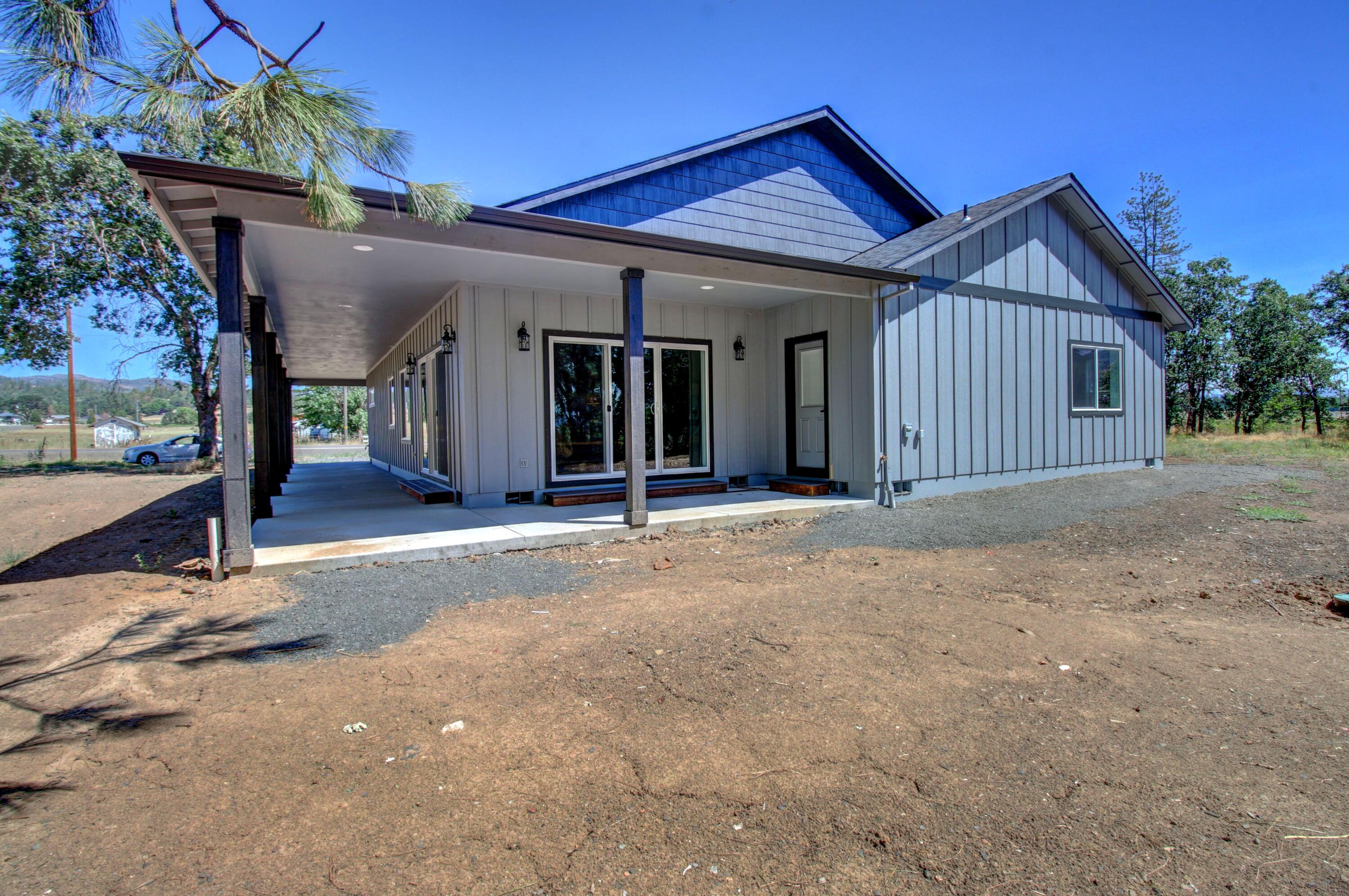 3217 Sams Valley Road White City, OR 97503 - Photo 40 of 40 a view of a house