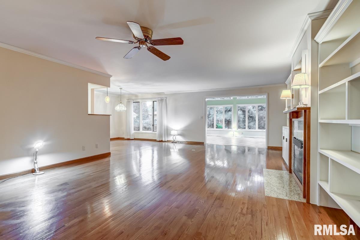 4 Turnberry Place Springfield, IL 62704 - Photo 4 of 35