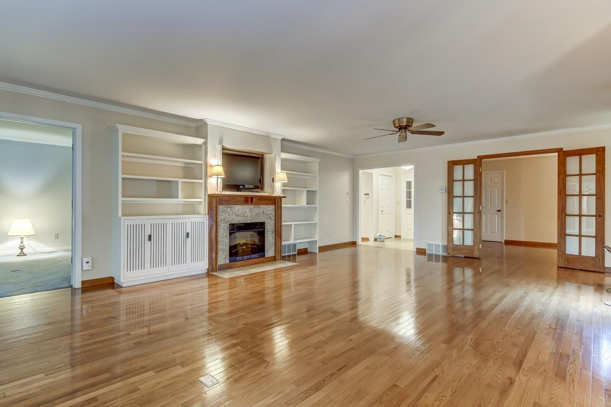 4 Turnberry Place Springfield, IL 62704 - Photo 6 of 35