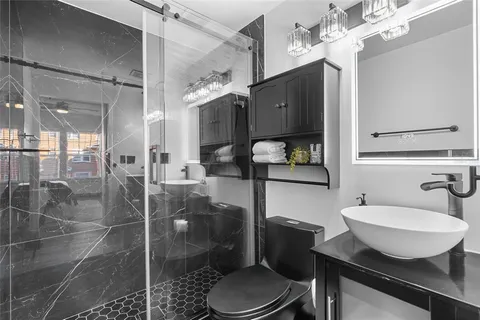 $549,000 | 219 4th Avenue North, Unit 201, St. Petersburg, FL 33701