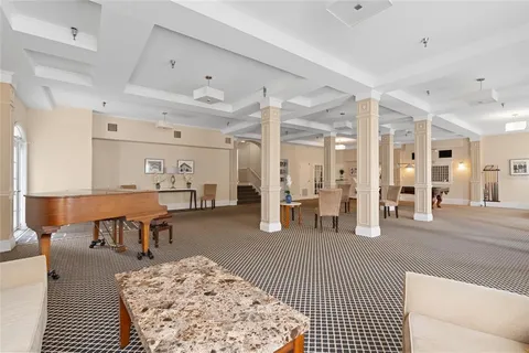 $549,000 | 219 4th Avenue North, Unit 201, St. Petersburg, FL 33701