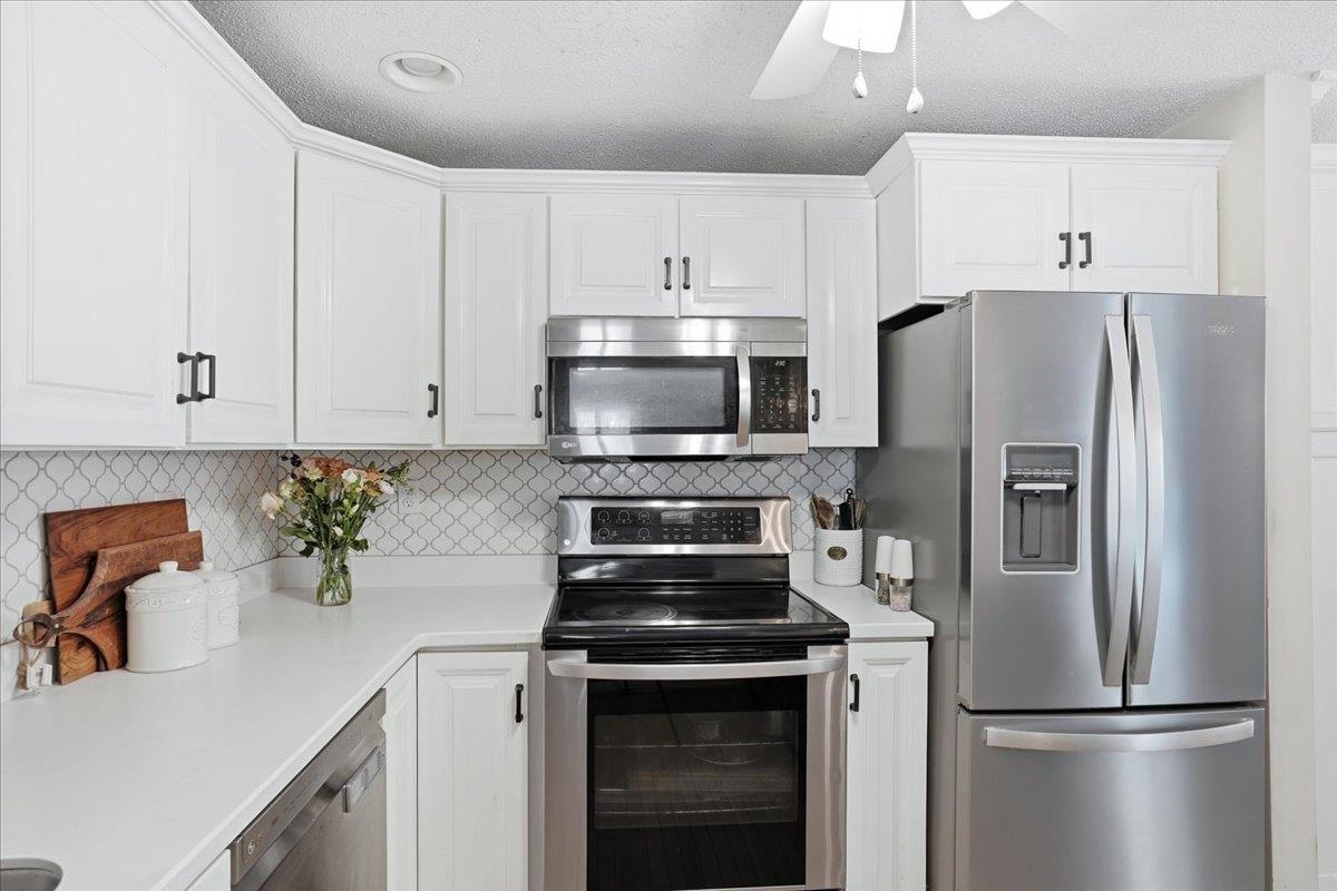 131 Indian Rock Road Merrimack, NH 03054 - Photo 5 of 42 Gallery Image 5
