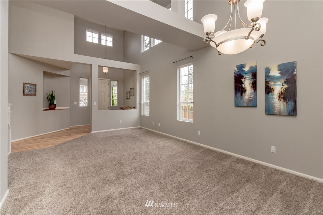 27328 Maple Ridge Way Southeast Maple Valley, WA 98038 - Photo 4 of 25