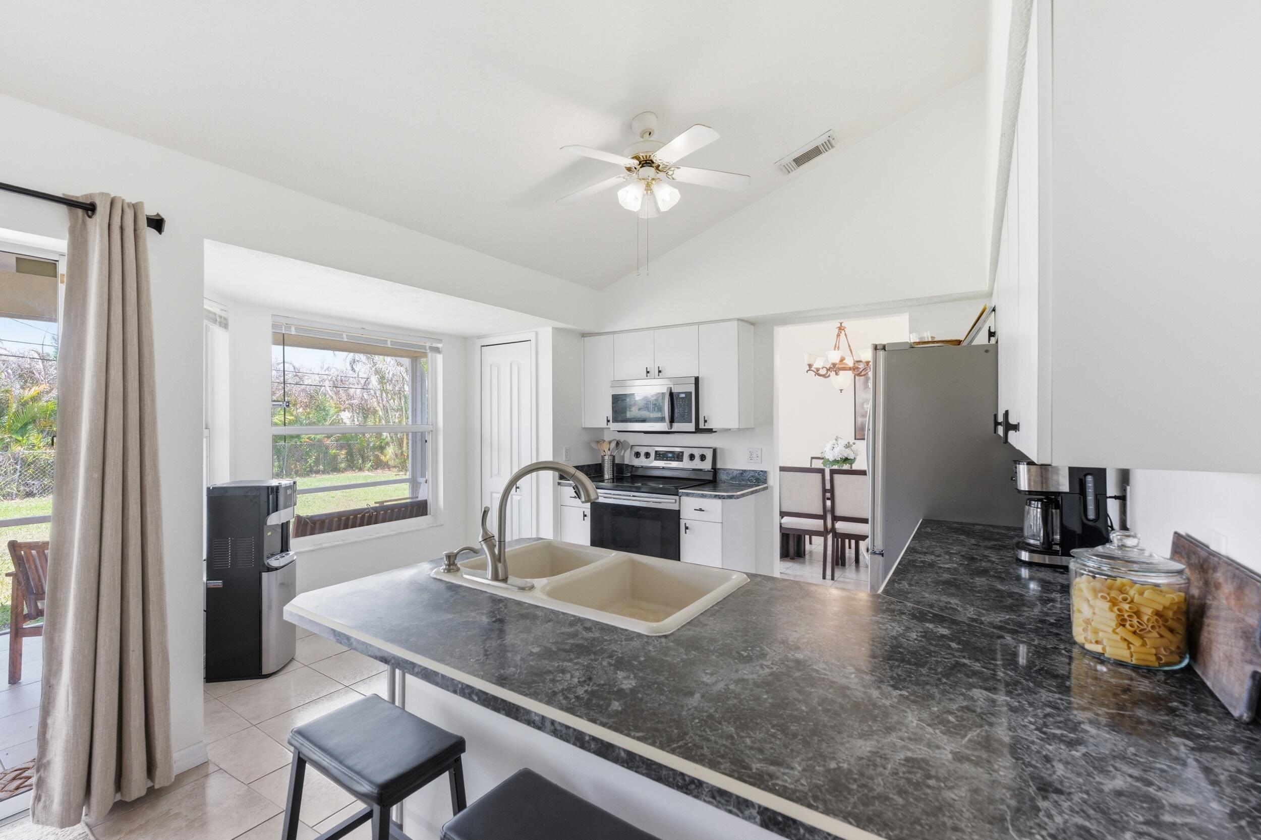 390 Southeast Cork Road Port St. Lucie, FL 34984 - Photo 13 of 43 390 SE Cork Rd.