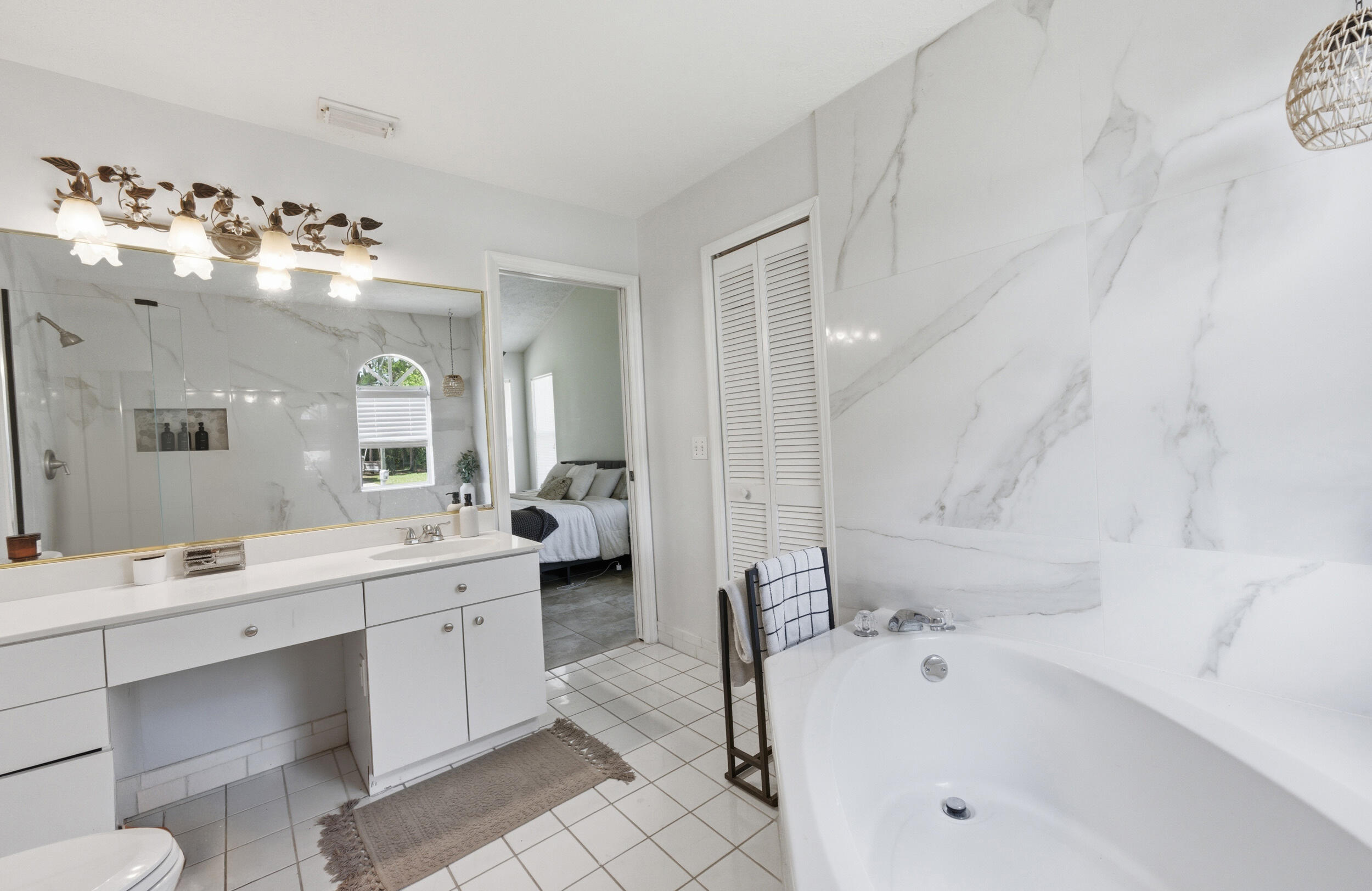 390 Southeast Cork Road Port St. Lucie, FL 34984 - Photo 22 of 43 390 SE Cork Rd.