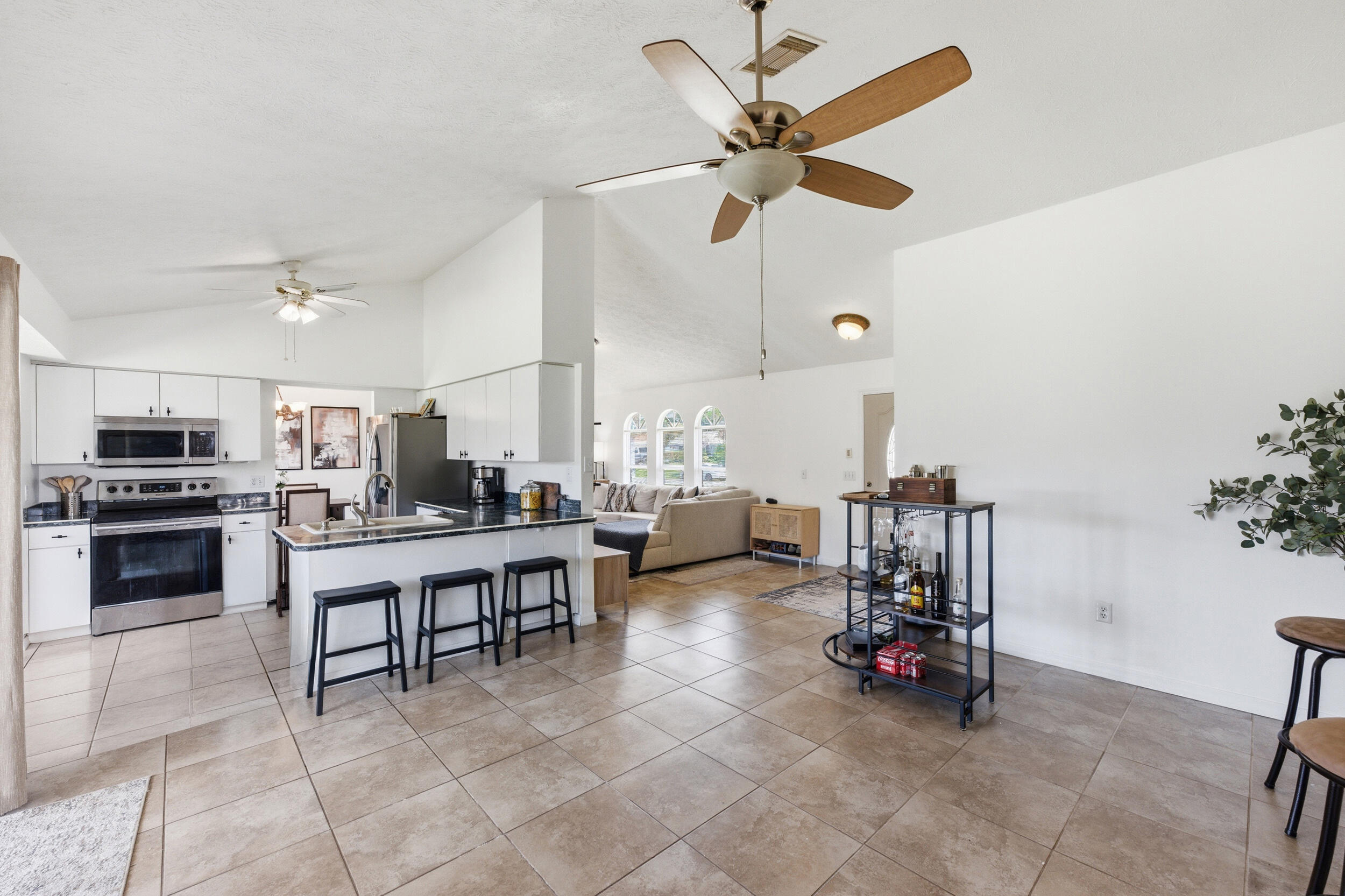 390 Southeast Cork Road Port St. Lucie, FL 34984 - Photo 10 of 43 390 SE Cork Rd.
