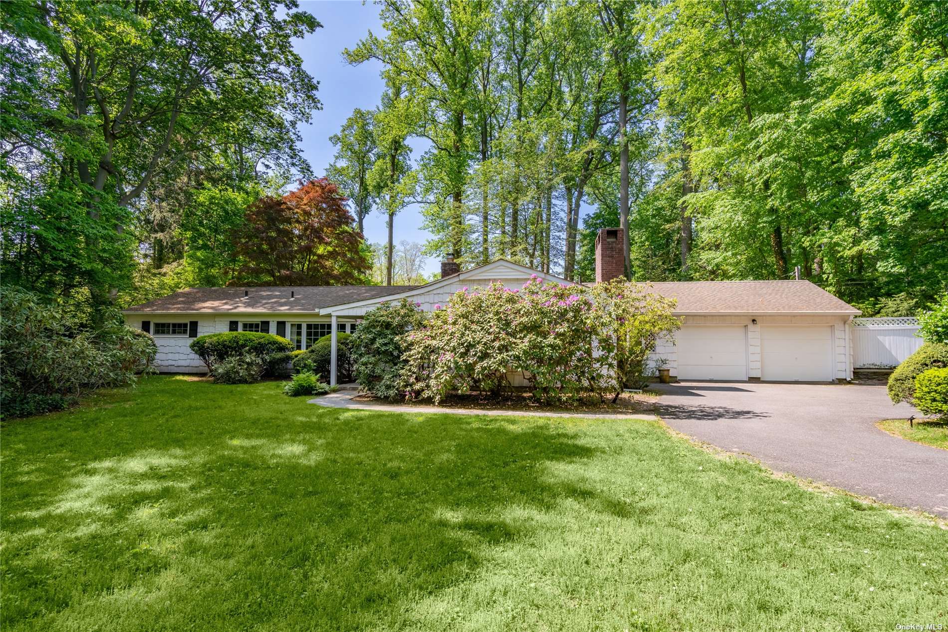 1 Eden Roc Drive Locust Valley, NY 11560 - Photo 1 of 1 Gallery Image 1