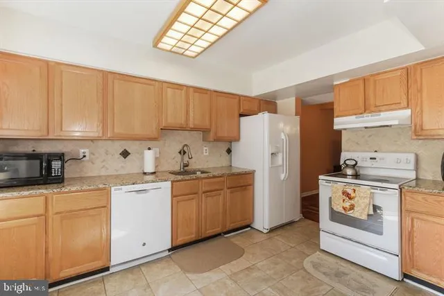 $3,250 | 4916 Van Masdag Court, Annandale, VA 22003