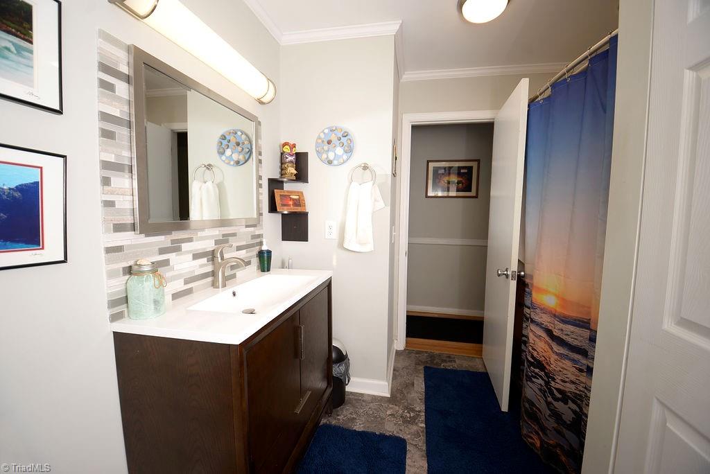 343 Johnson Ridge Road Elkin, NC 28621 - Photo 25 of 35 Hall Bathroom