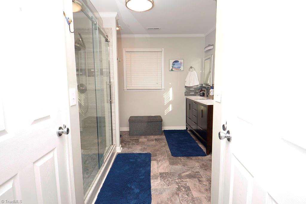 343 Johnson Ridge Road Elkin, NC 28621 - Photo 27 of 35 On-Suite Bathroom