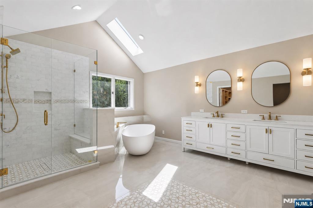 2 West Gate Road Saddle River, NJ 07458 - Photo 37 of 46