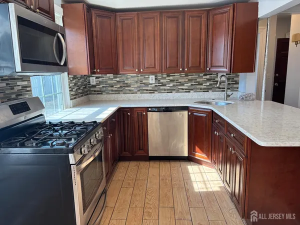 $2,900 | 155 Old Bridge Turnpike, Unit 1, East Brunswick, NJ 08816