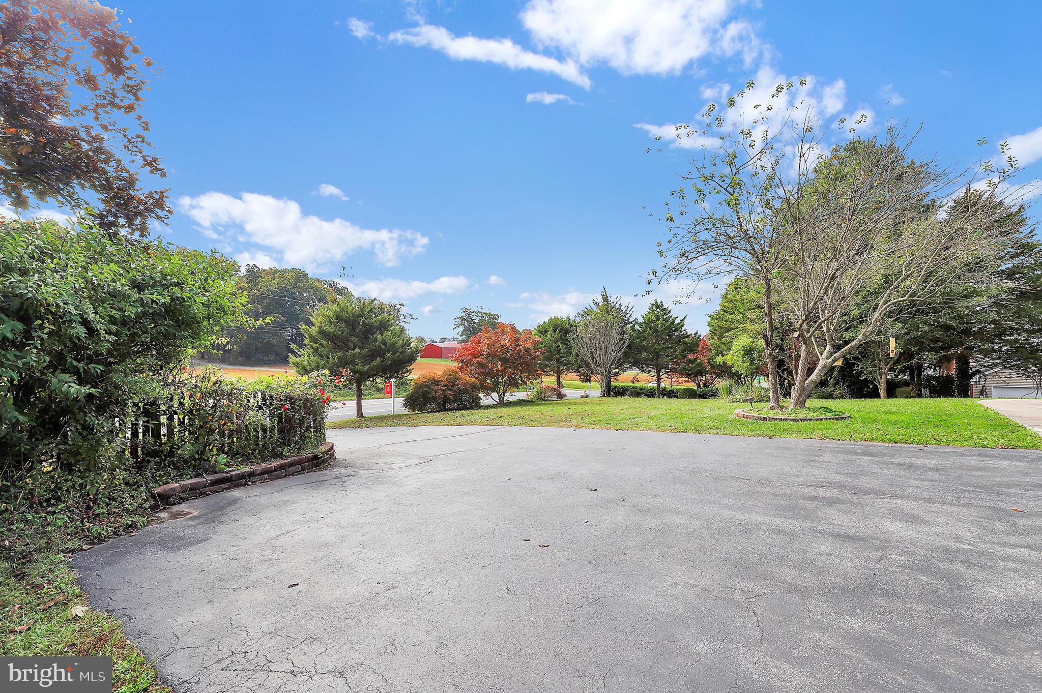 28924 Ridge Road Mount Airy, MD 21771 - Photo 29 of 39