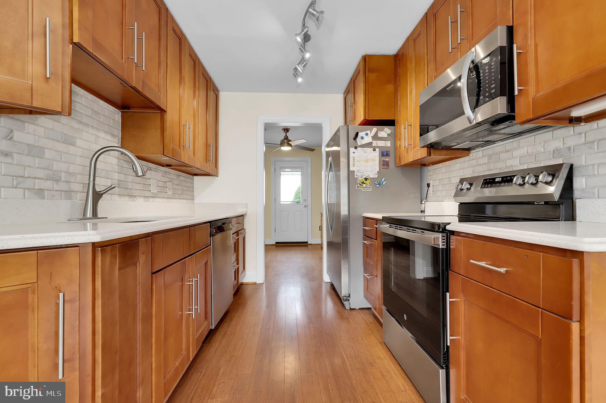 28924 Ridge Road Mount Airy, MD 21771 - Photo 6 of 39