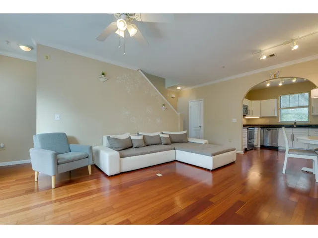 $250,000 | 11203 Ranch Road 2222, Unit 106, Austin, TX 78730