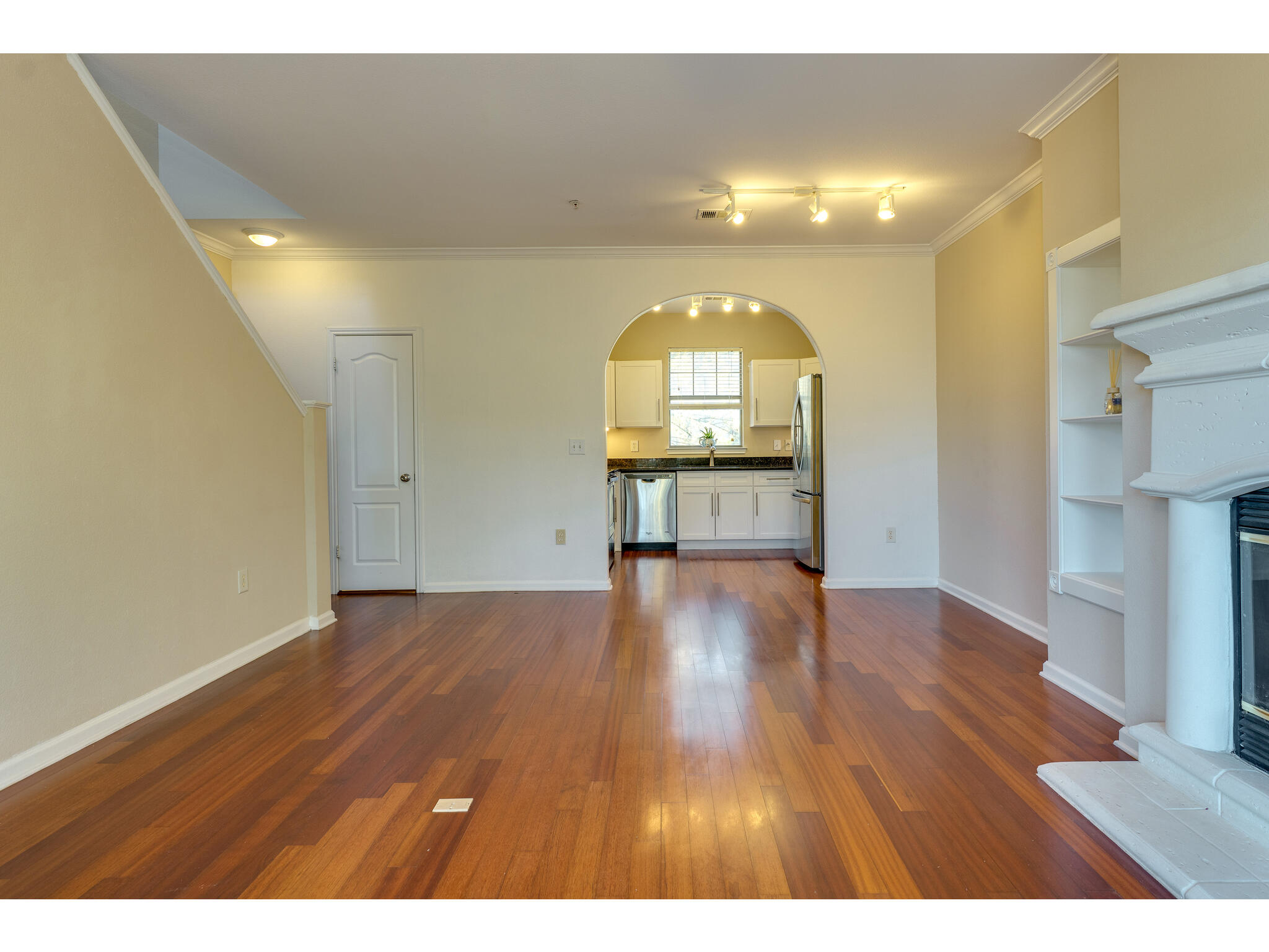 11203 Ranch Road 2222, Unit 106 Austin, TX 78732 - Photo 18 of 40 Living room view to the kitchen