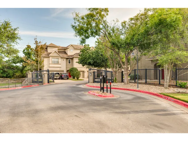 $250,000 | 11203 Ranch Road 2222, Unit 106, Austin, TX 78730