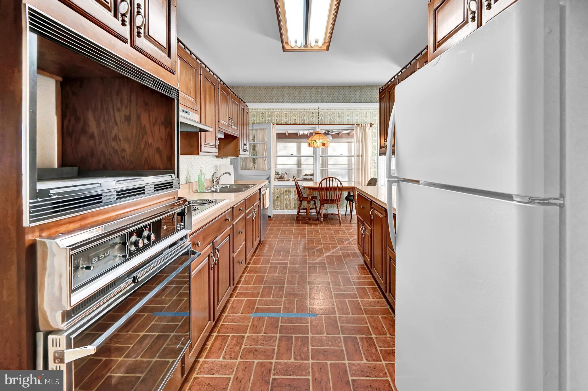 304 Lyndhurst Road York, PA 17402 - Photo 20 of 47 Gallery Image 20