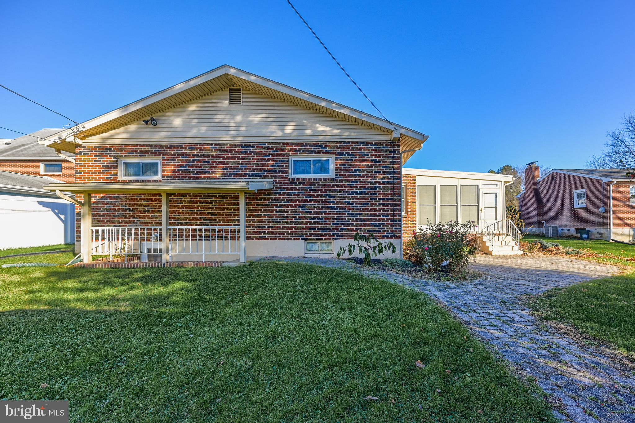 304 Lyndhurst Road York, PA 17402 - Photo 8 of 47 Gallery Image 8