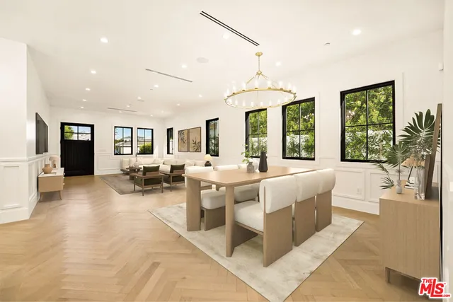 $17,995 | 4539 Longridge Avenue, Sherman Oaks, CA 91423