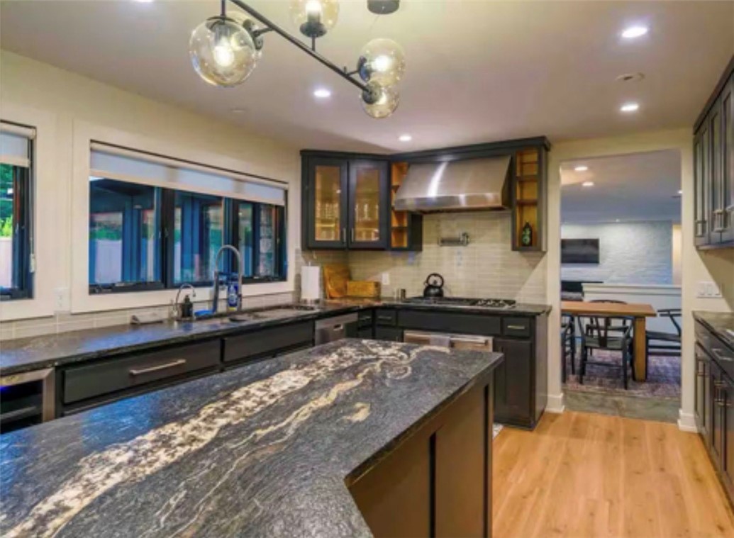 220 Thackery Road Brighton, NY 14610 - Photo 8 of 24