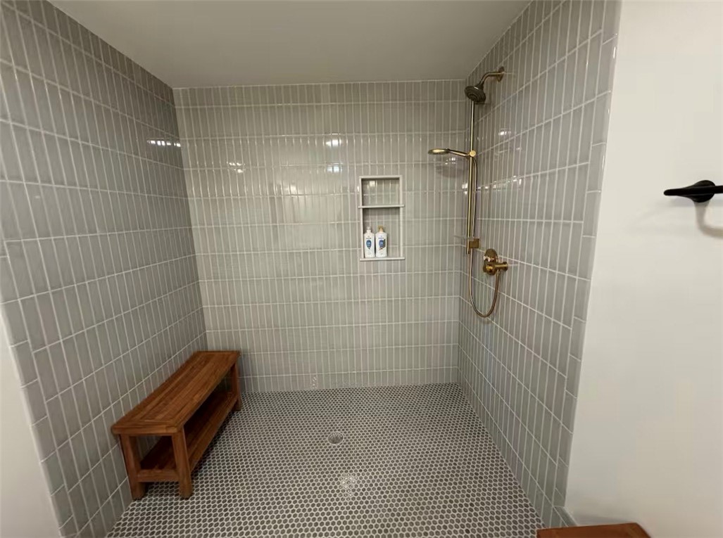 220 Thackery Road Brighton, NY 14610 - Photo 10 of 24