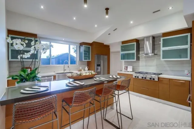 $5,500,000 | 5435 Parkview Drive, La Jolla, CA 92037