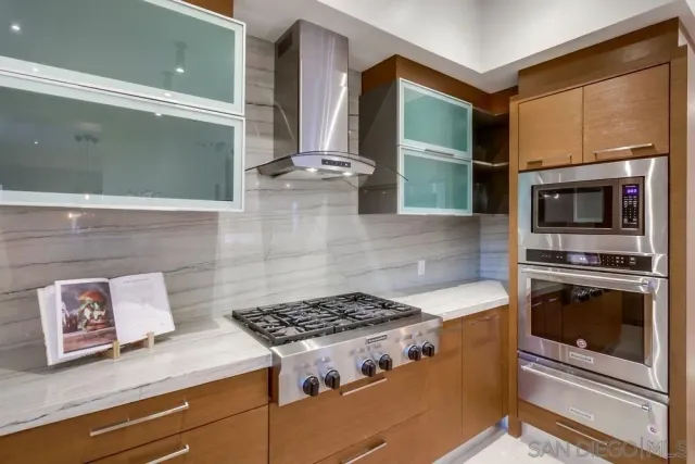 $5,500,000 | 5435 Parkview Drive, La Jolla, CA 92037