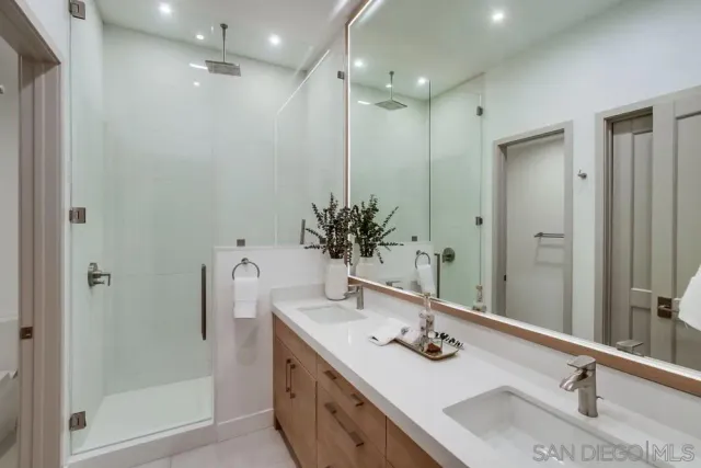 $5,500,000 | 5435 Parkview Drive, La Jolla, CA 92037