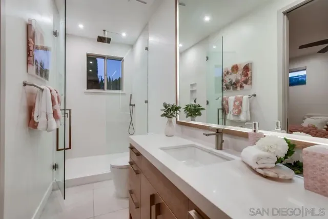 $5,500,000 | 5435 Parkview Drive, La Jolla, CA 92037