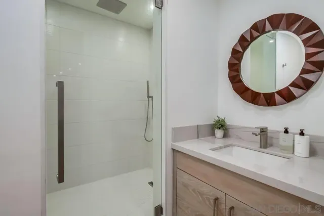 $5,500,000 | 5435 Parkview Drive, La Jolla, CA 92037