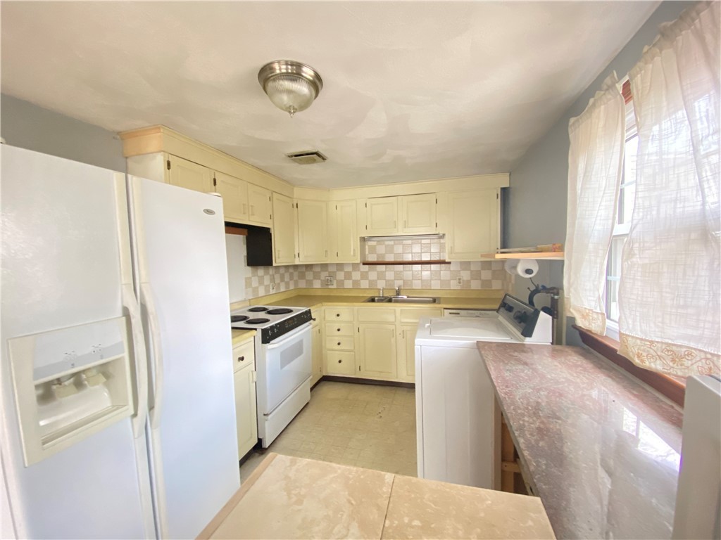 53 Division Road West Greenwich, RI 02817 - Photo 20 of 23 Gallery Image 20