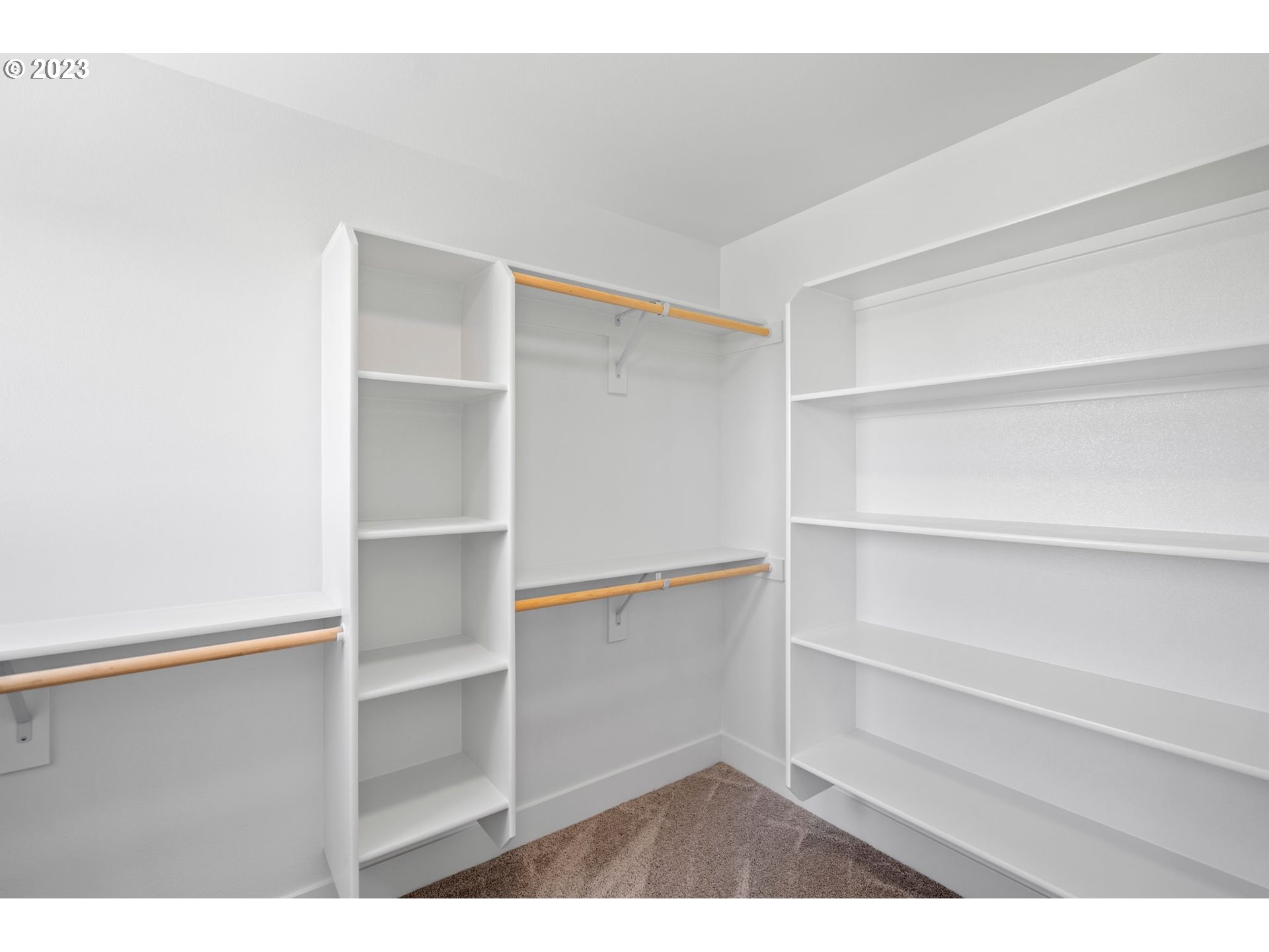 715 Northwest 175th Way Ridgefield, WA 98642 - Photo 22 of 26 a view of an empty walk in closet