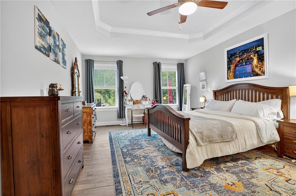 200 Juniper Way Canonsburg, PA 15317 - Photo 13 of 41 Tons of natural sunlight