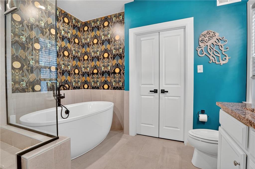 200 Juniper Way Canonsburg, PA 15317 - Photo 16 of 41 Large soaking tub