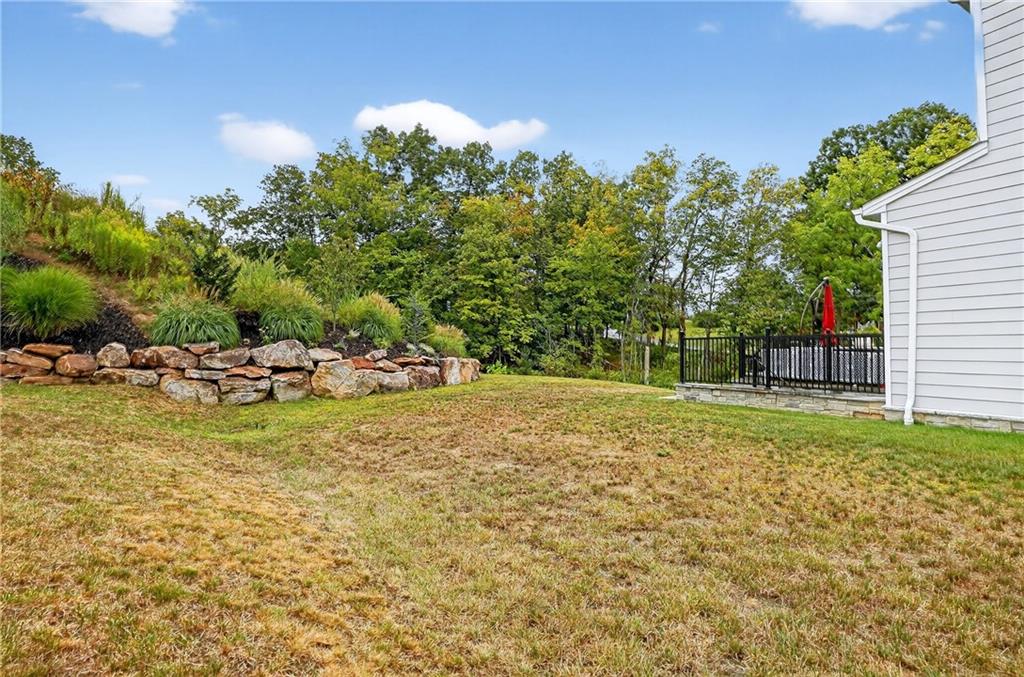 200 Juniper Way Canonsburg, PA 15317 - Photo 37 of 41 Flat yard