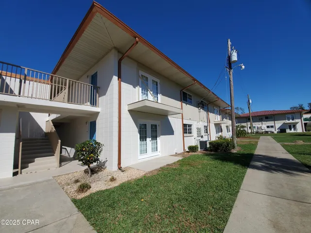 $160,000 | 2100 West Beach Drive, Unit B102, Panama City, FL 32401