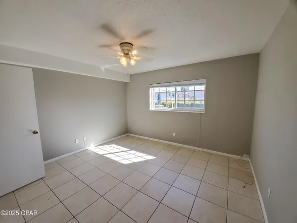 $160,000 | 2100 West Beach Drive, Unit B102, Panama City, FL 32401