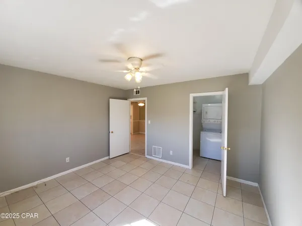 $160,000 | 2100 West Beach Drive, Unit B102, Panama City, FL 32401