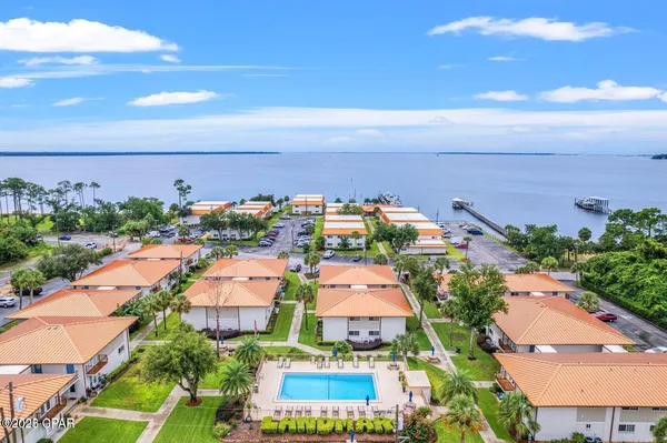 $160,000 | 2100 West Beach Drive, Unit B102, Panama City, FL 32401