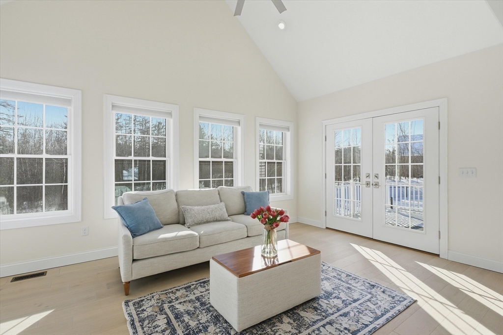 245 Salem Road Dracut, MA 01826 - Photo 14 of 41