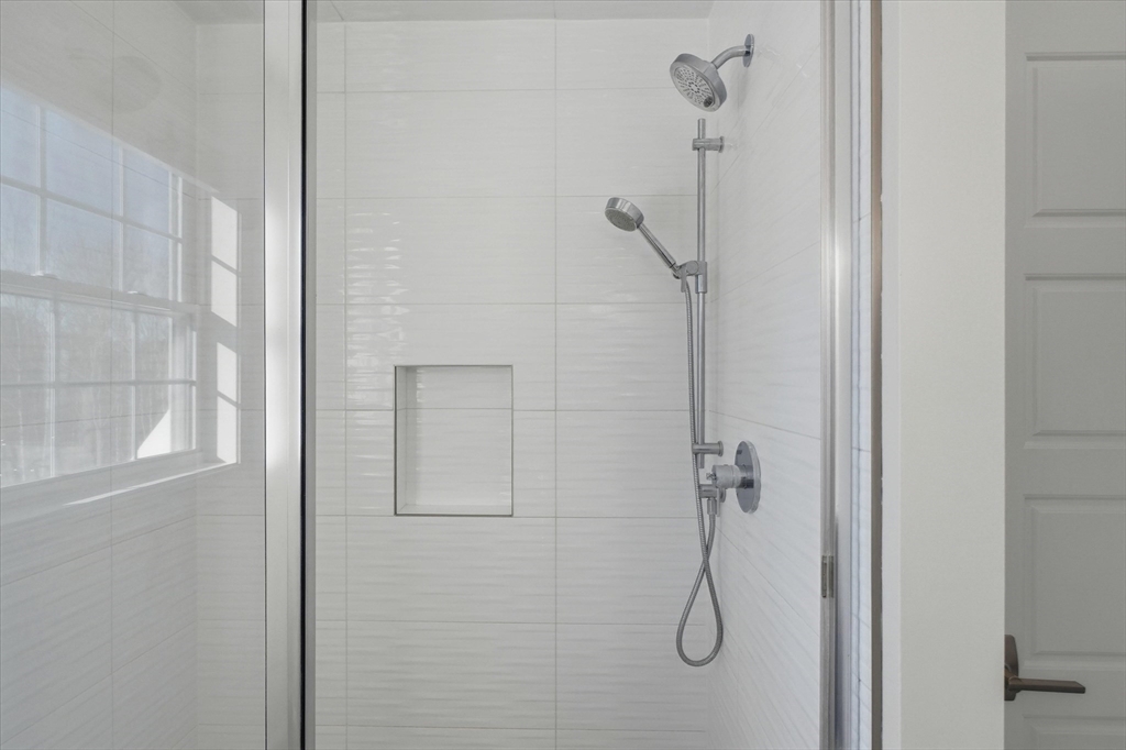 245 Salem Road Dracut, MA 01826 - Photo 20 of 41