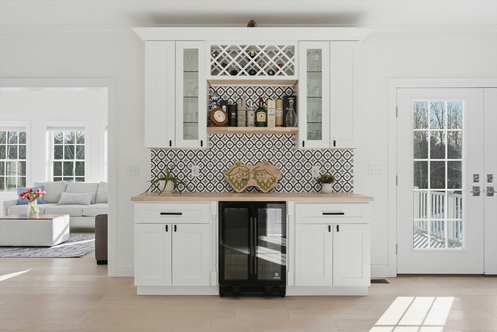 245 Salem Road Dracut, MA 01826 - Photo 9 of 41